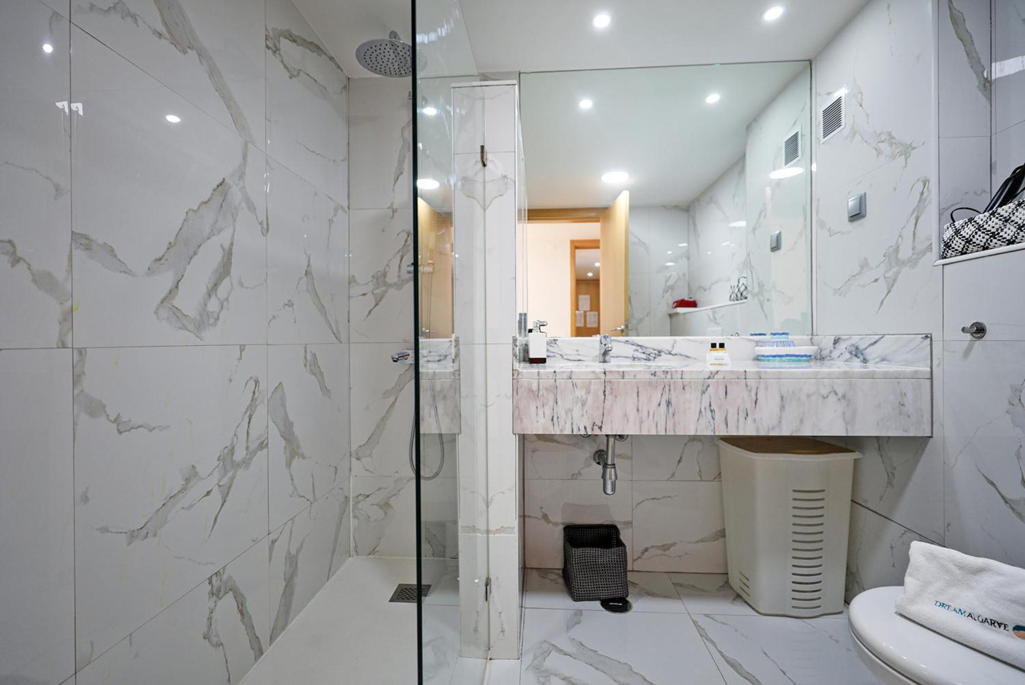B19 - Marina Bay Apartment Lagos Exterior photo